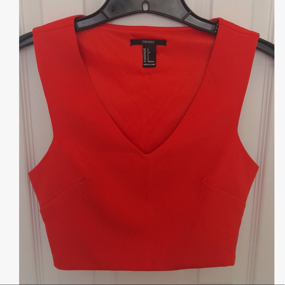 Red crop tank top